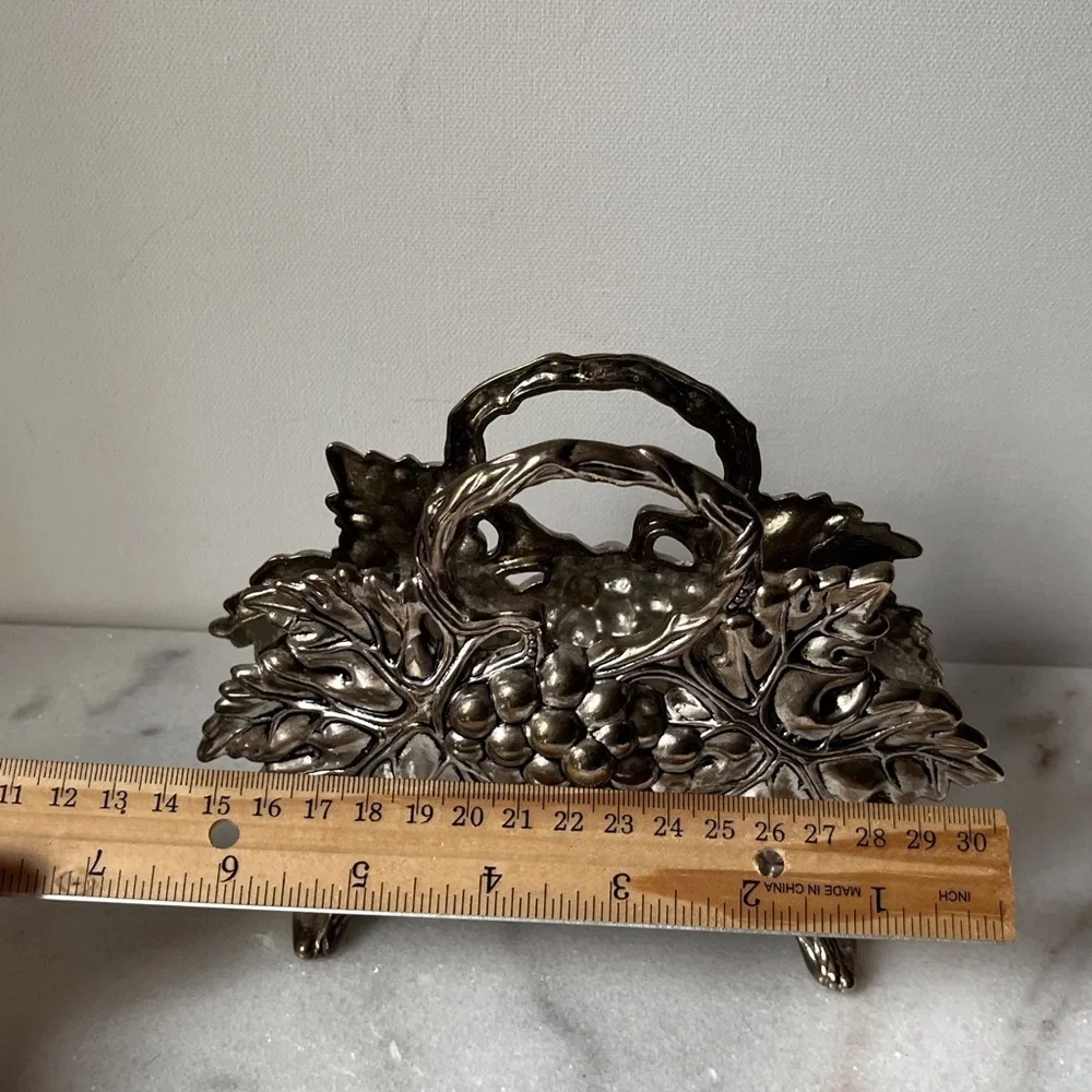 Vintage Godinger Silver Plated Footage Embossed Grape Vine Napkin Letter Holder